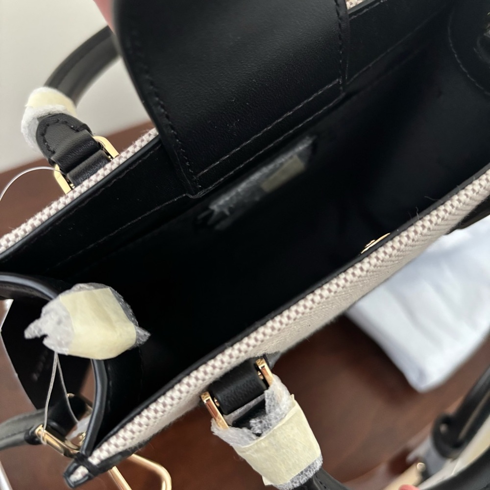 Kate Spade Ellie Mini Canvas Tote Crossbody - New With Tags -Structured Logo Bag - Picture 5 of 10